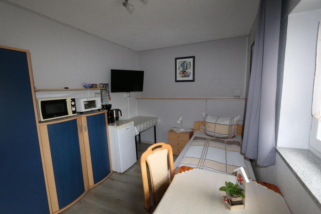 Haus Anne Hotel Neunkirchen  Екстериор снимка