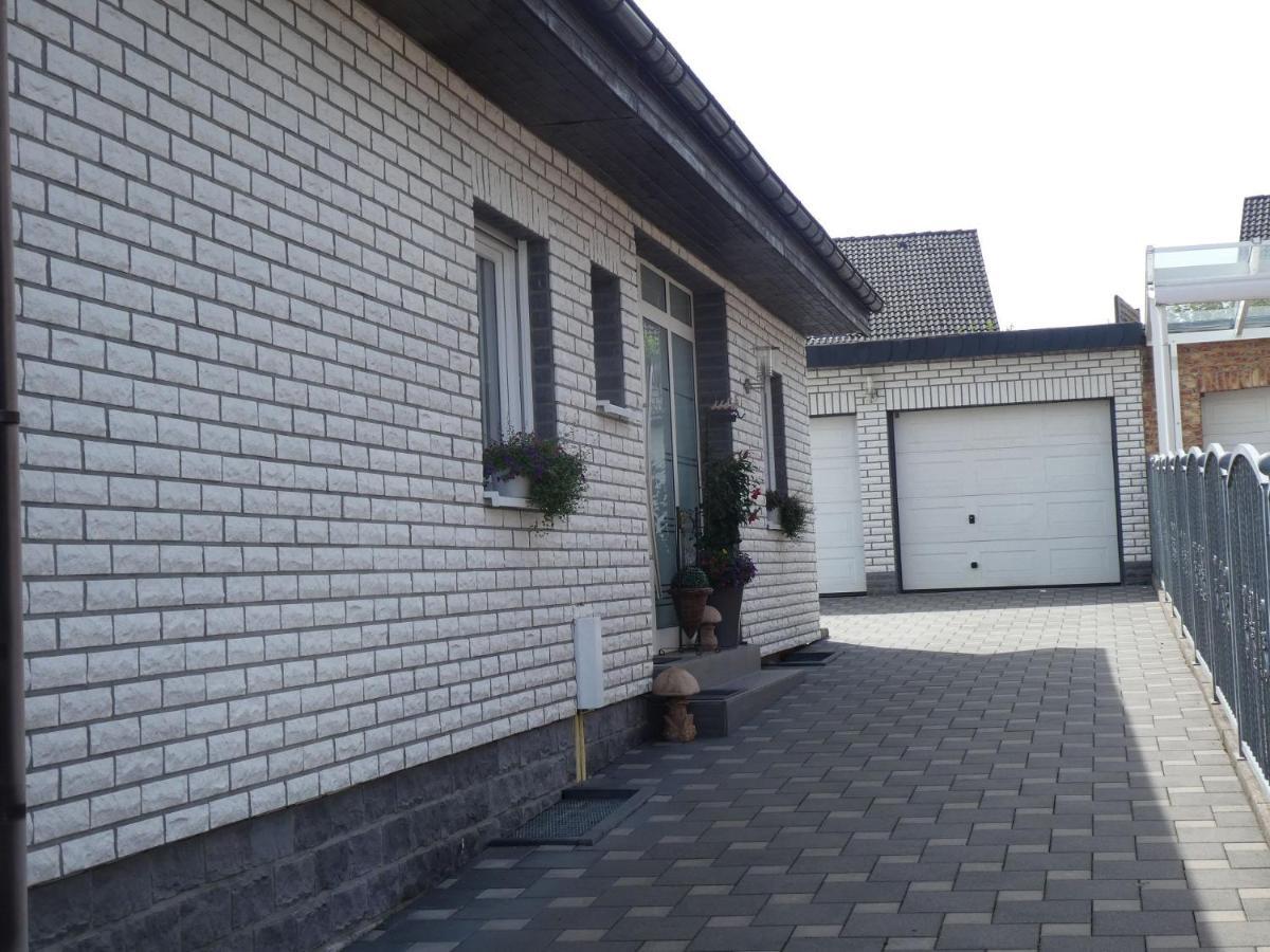 Haus Anne Hotel Neunkirchen  Екстериор снимка